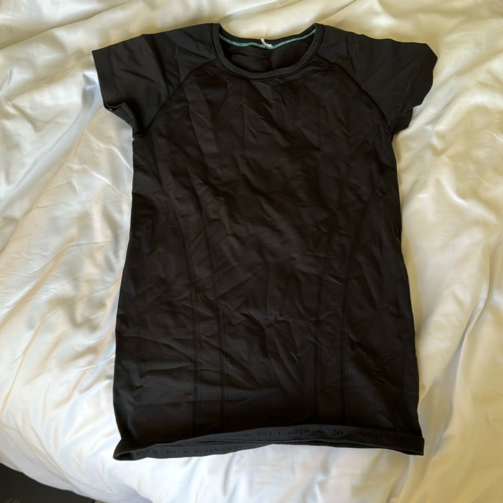 Lululemon (ivivva) shirt